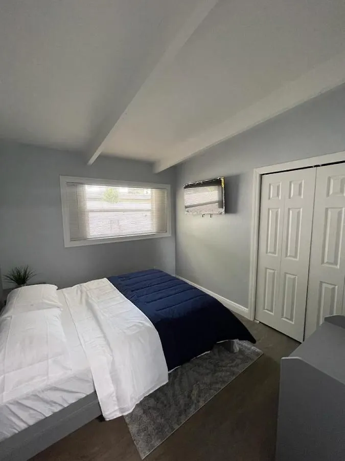 بيت للعطل Cheerful Family Home Close To Everything! تامبا